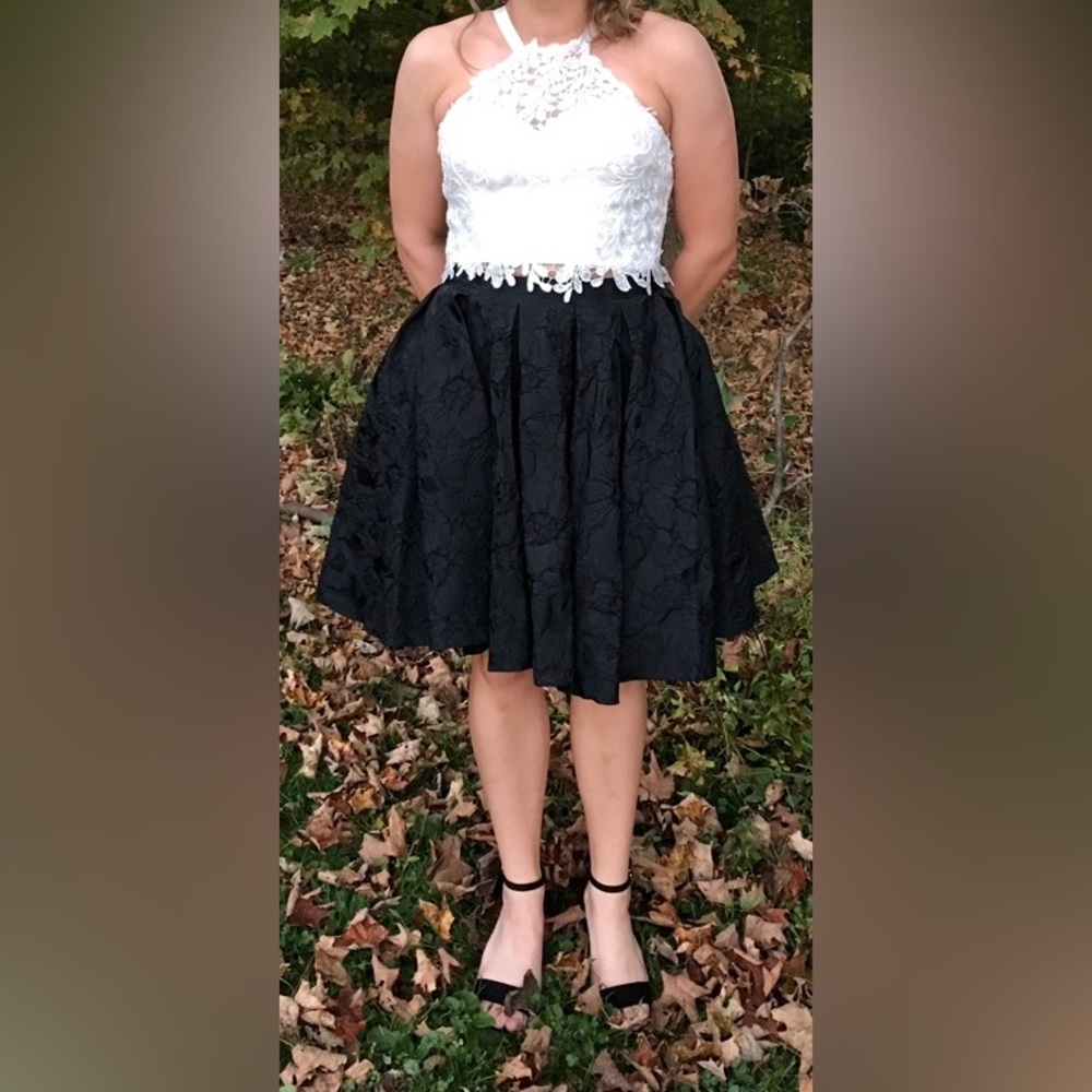 DAVE AND JOHNNY two piece black and white floral homecoming dress
